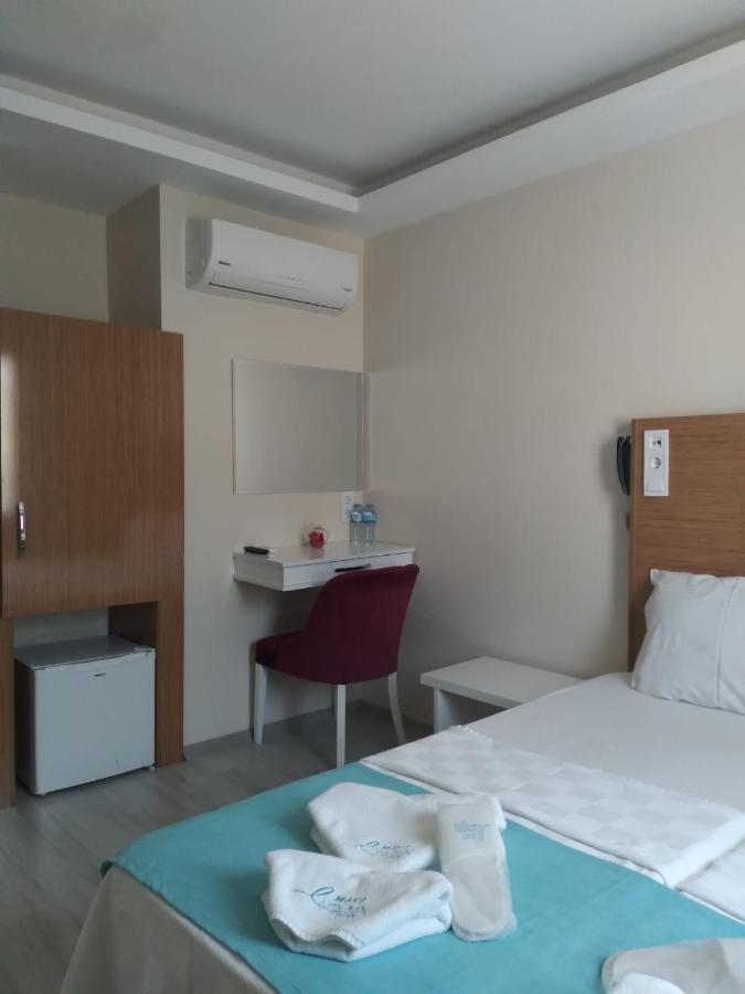 Mavi Liman Otel Çeşme Esterno foto