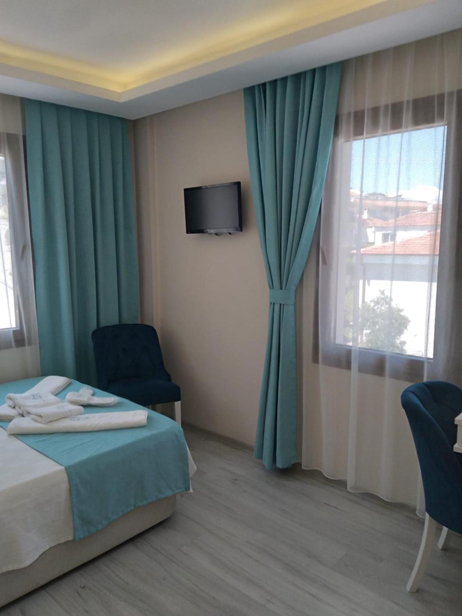 Mavi Liman Otel Çeşme Esterno foto